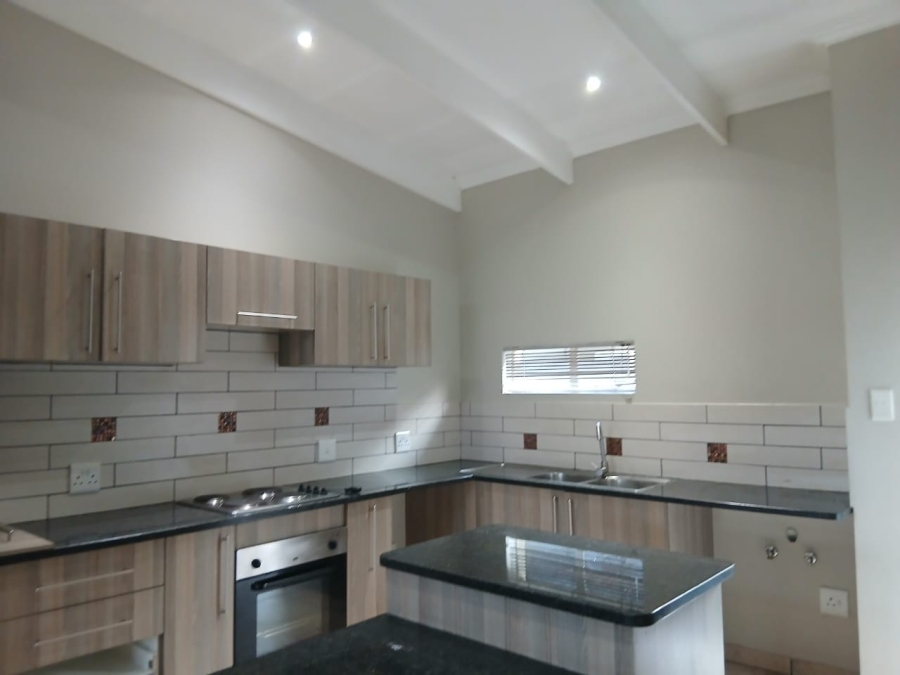 To Let 3 Bedroom Property for Rent in Waterval East North West